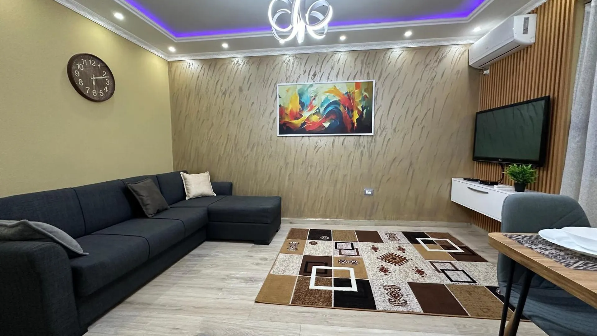 Apartment Tirana Rebi Apartament
