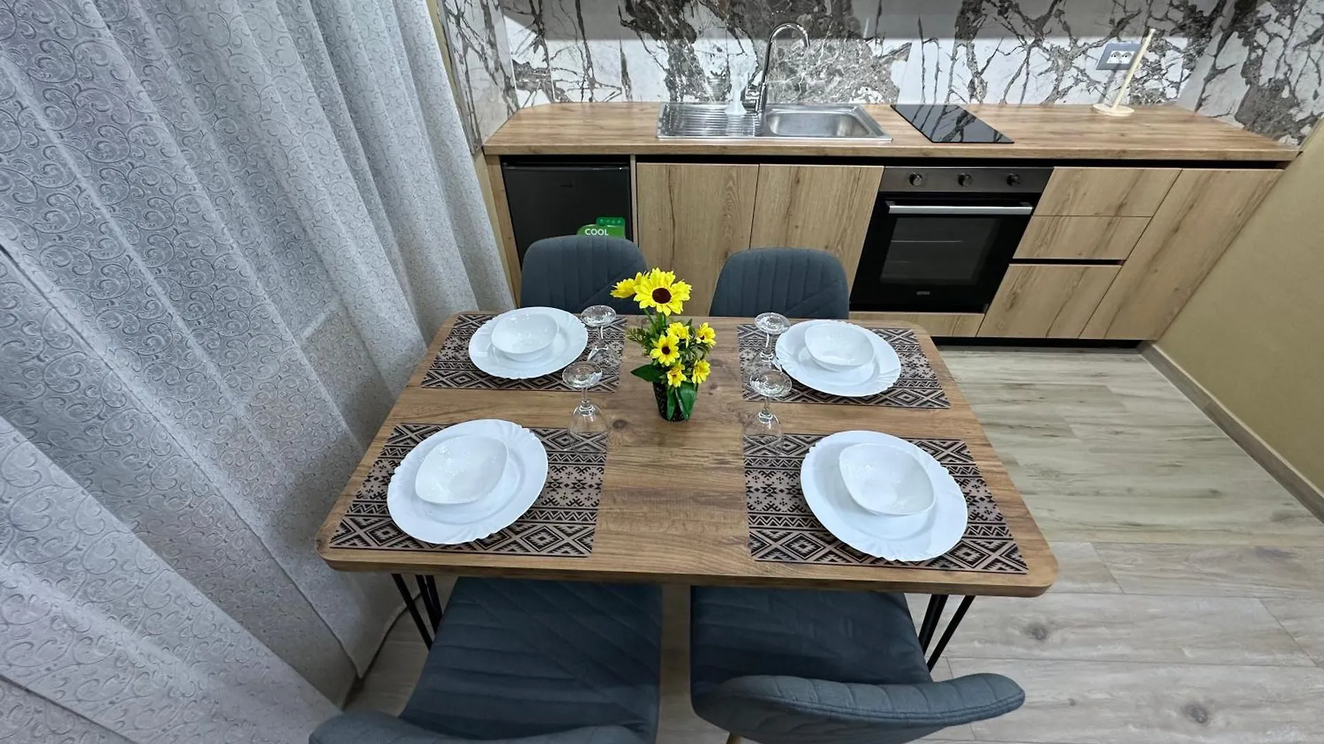Tirana Rebi Apartament 0*,