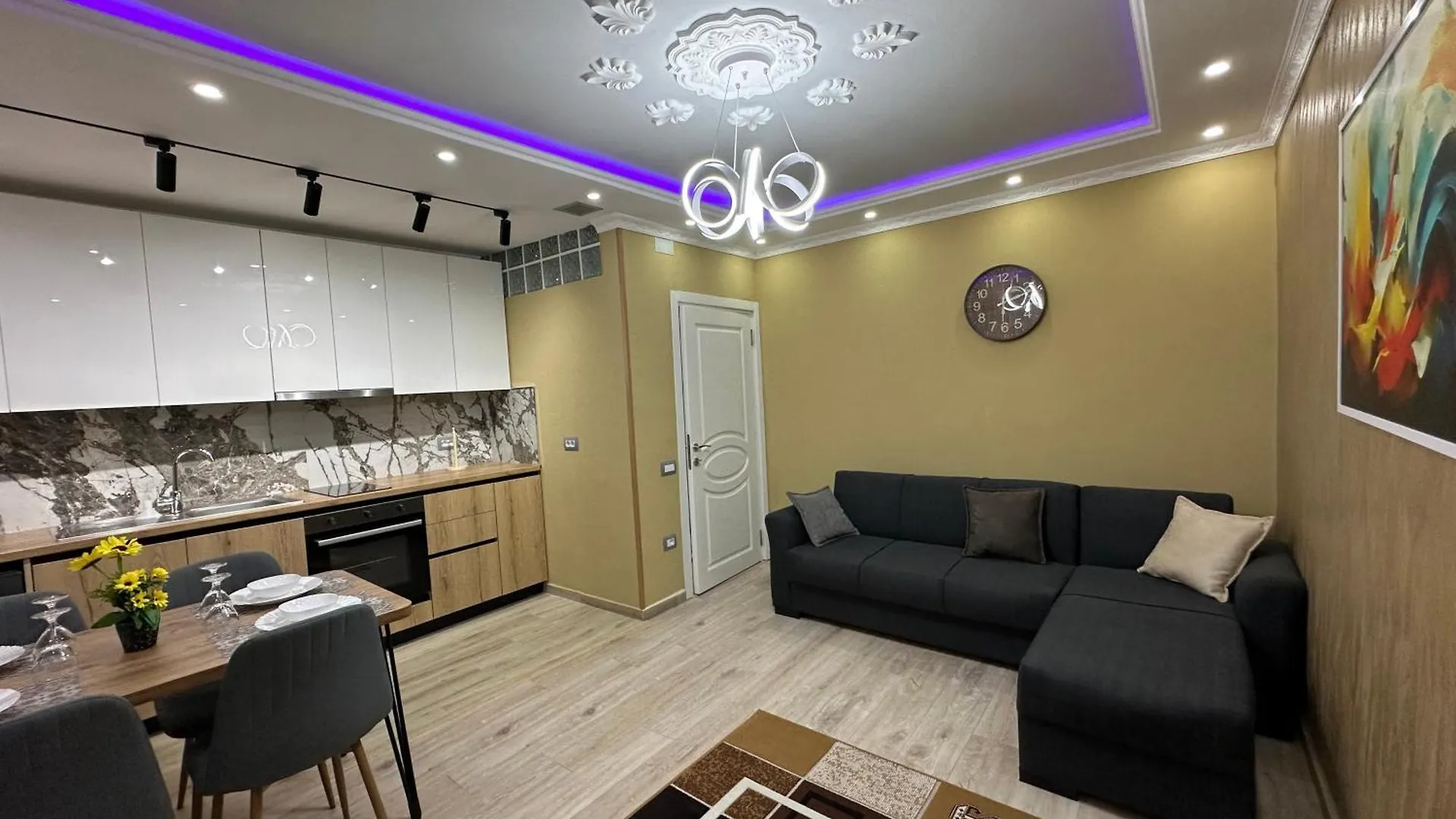 Tirana Rebi Apartament Apartment